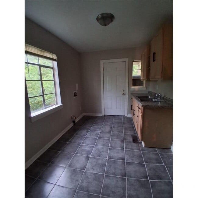 Building Photo - 5731 Court M Unit 5737