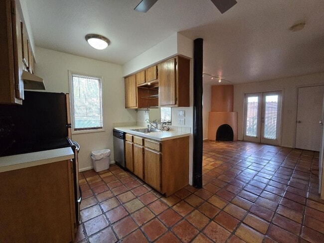Photo - 2600 W Zia Rd