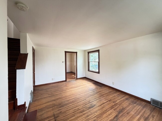Photo - 160 Woodward Ave