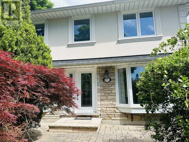 Photo - 125 Bannatyne Dr
