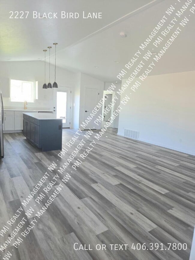 Photo - 2227 Black Bird Ln