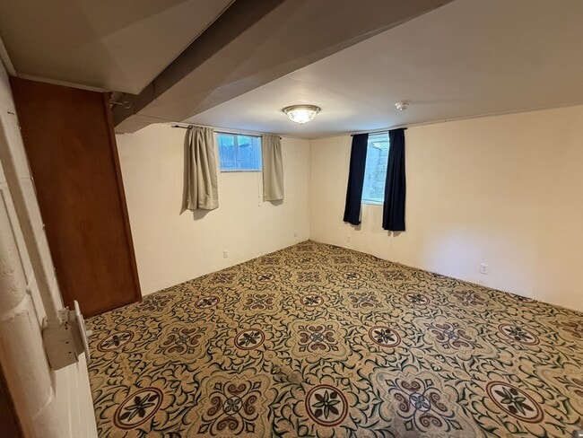 Building Photo - 3340 Hillside St