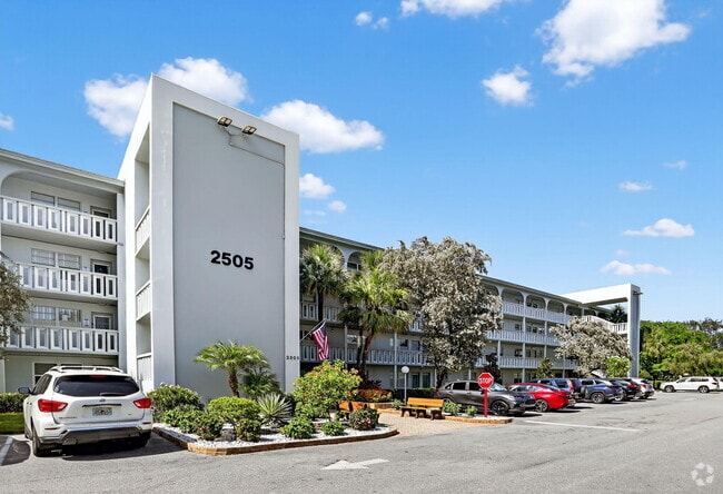 Building Photo - 2505 Antigua Terrace Unit M1 Rental