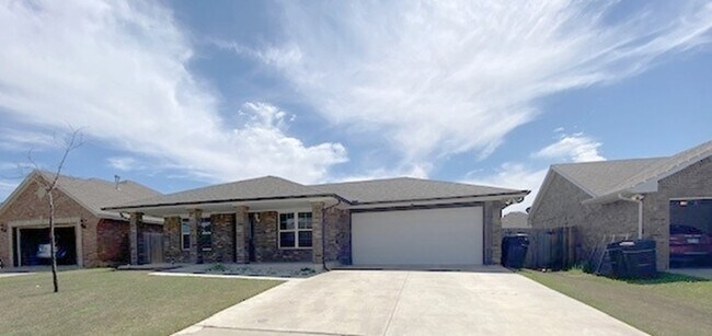 Photo - 620 SW 6th St