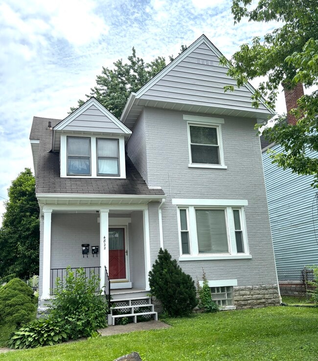 Front elevation of the building. Access to unit 1 is in the back of the building. - 4822 Oak St Unit 1