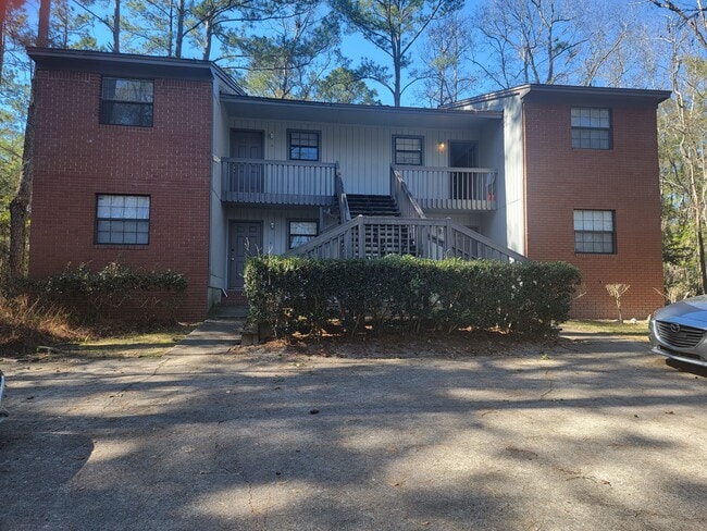 Building Photo - Woodrich Rental