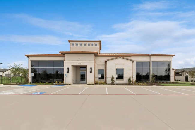 Mansions of Denton | Luxury Clubhouse