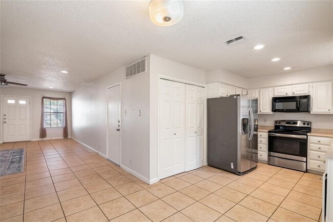 Photo - 3800 Foust Trail