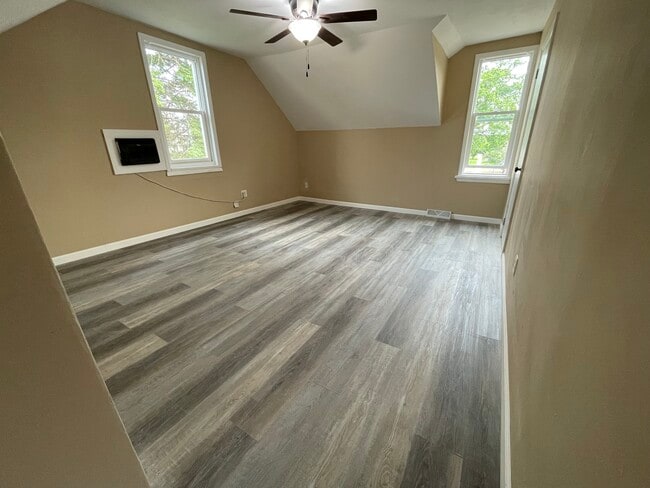 Photo - 301 6th St NW Unidad 3