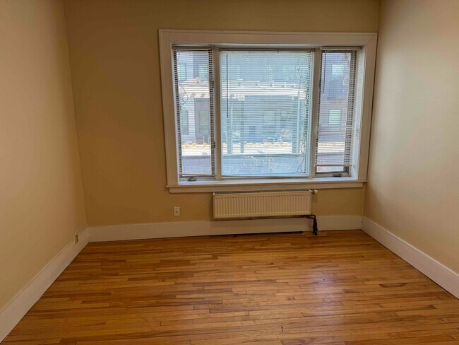 Photo - 2007 Aldrich Ave S Unit 7