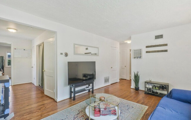 Photo - 5006 Cheyenne Pl