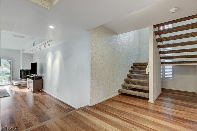 Photo - 3223 Pinehurst Dr