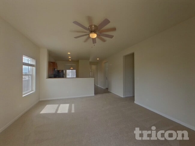 Photo - 6585 Kearsarge Dr