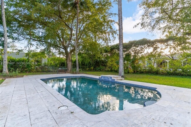 Photo - 8700 SW 64th Ave