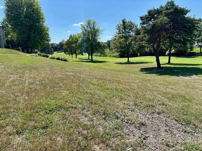 Photo - 2077 Woodstone Dr