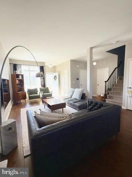 Photo - 83 Shelley Cir