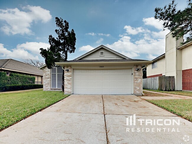 Building Photo - 13822 Cantwell Dr Rental