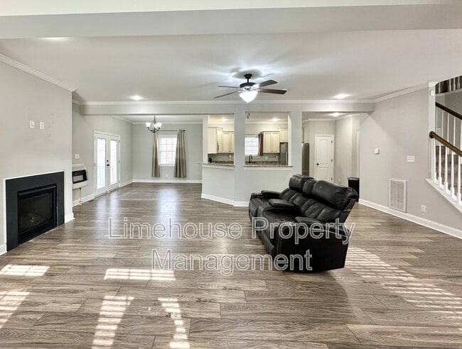 Photo - 3121 Deans Ct