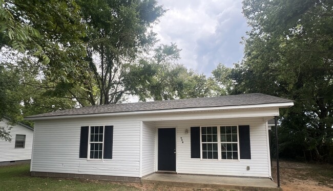 Building Photo - 656 Windrow Rd Rental