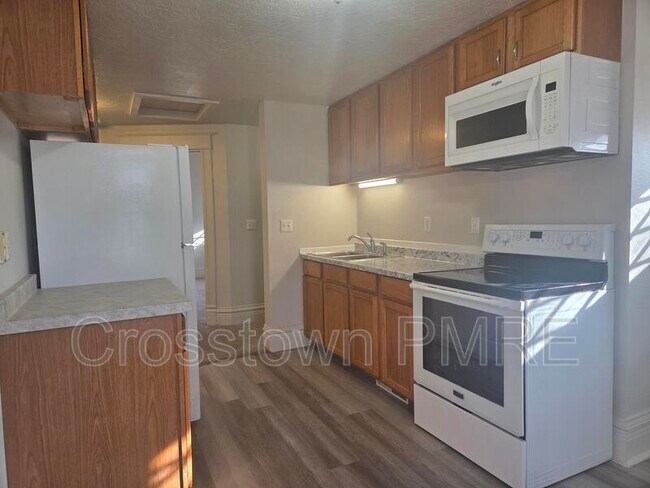 Photo - 1718 8th Ave