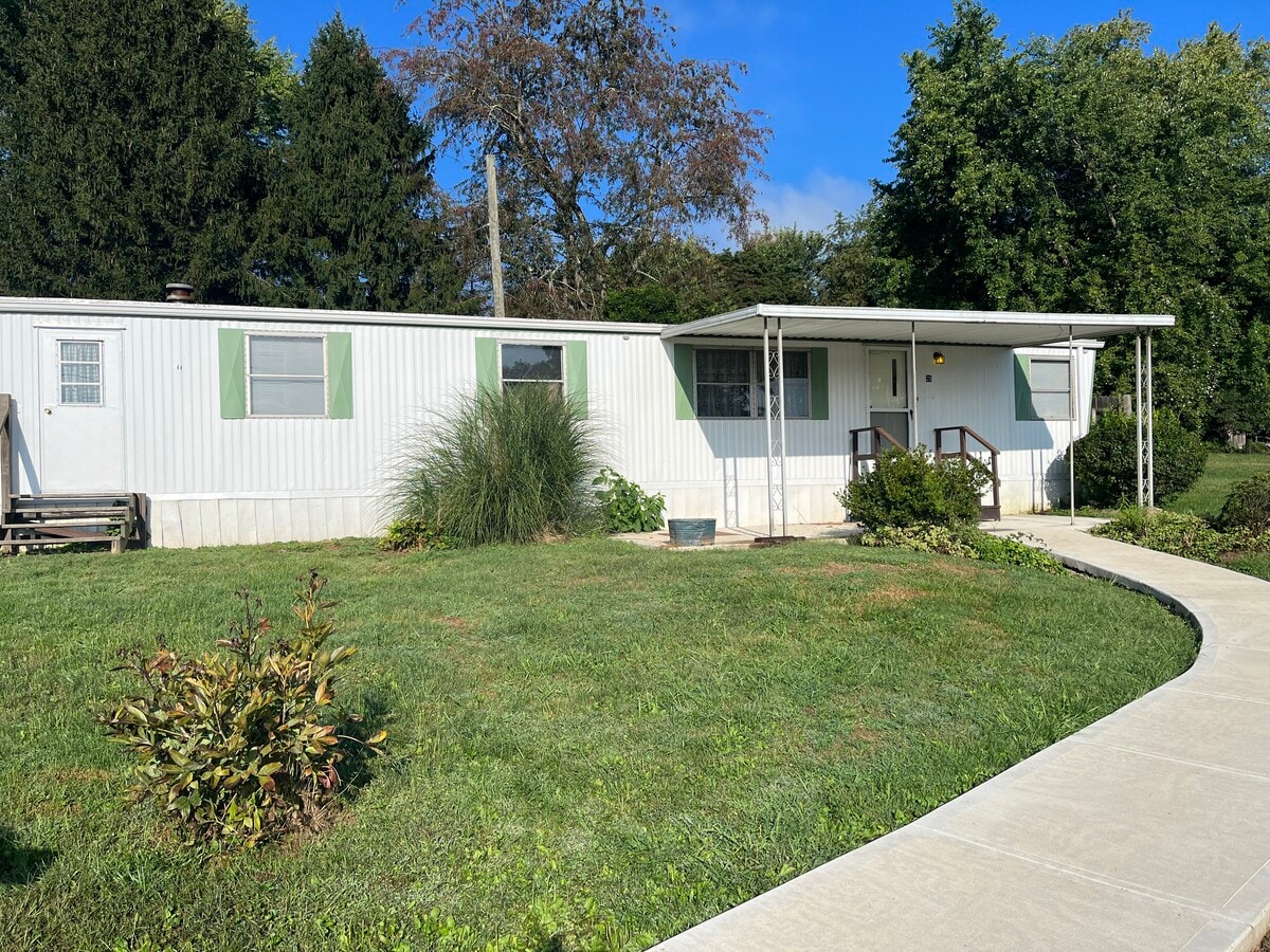 Photo - 25 S Montague Ave