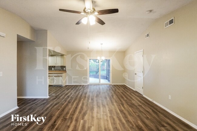 Photo - 3017 Vista Palm Dr