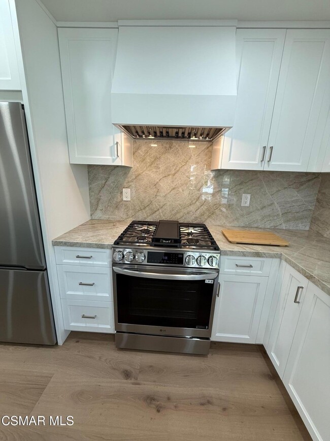 Photo - 102 W Alta Green