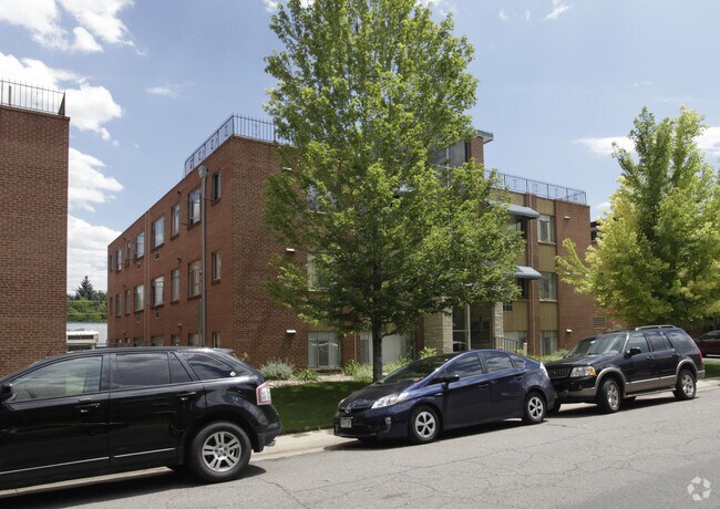 Admiral Apartments - Admiral Apartments