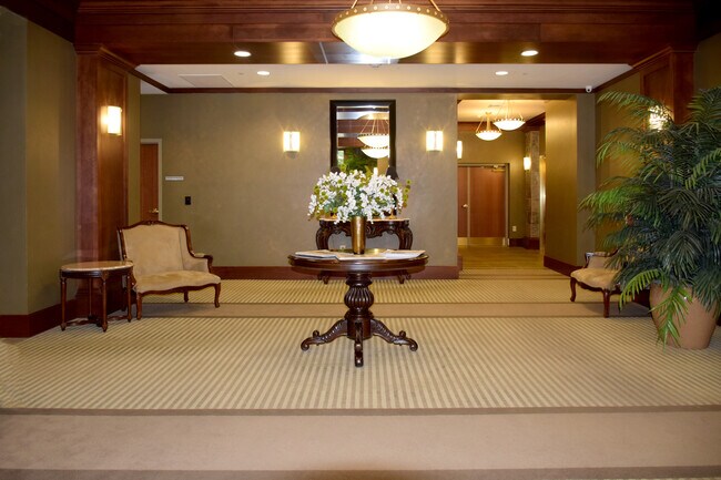 Photo - 333 W Mifflin St Unidad 5050