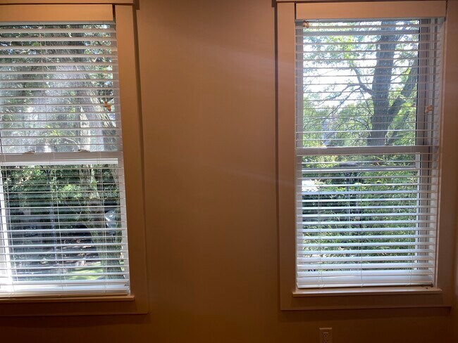 Photo - 2 Belvidere Plz Unidad 2