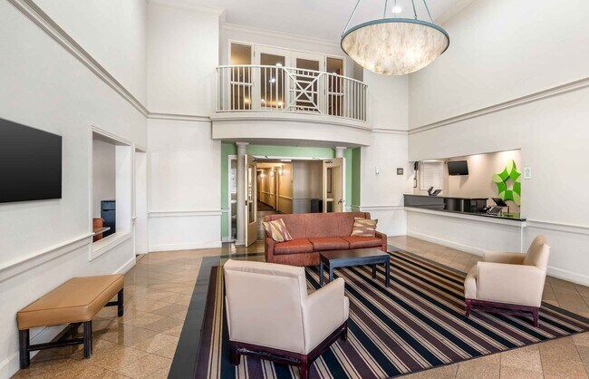Furnished Studio-Tampa - Airport - N. Westshore Blvd.