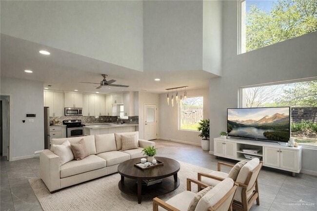 Photo - 7 Corales St