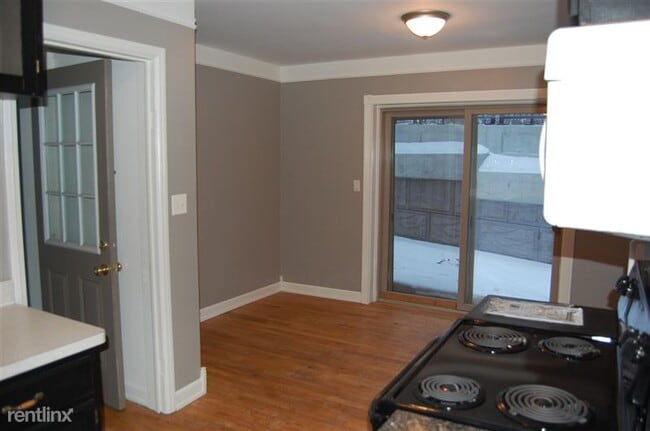 Photo - 1502 White St