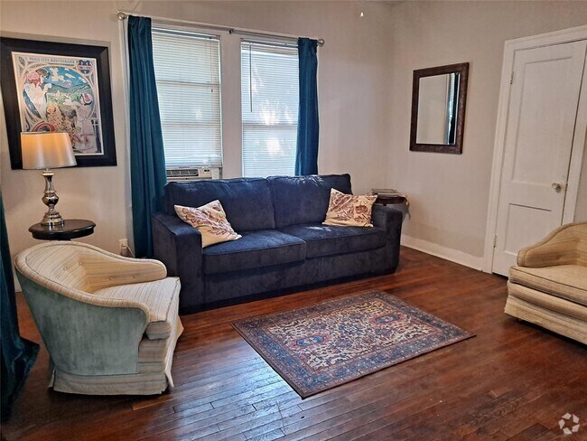Building Photo - 1906 San Gabriel St Unit 2 Rental