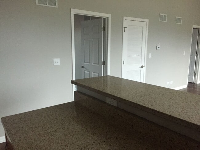 Photo - 10307 N Main St Unit 2W