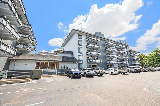 Photo - Spacious 1 bedroom home in the heart of Capital Hill! 1 Reserved Parking Space and Storage Unit!