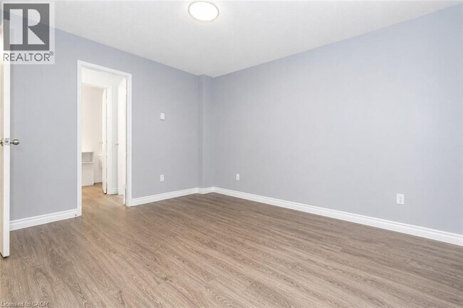 Photo - 101 Westmount Rd N Unit 1