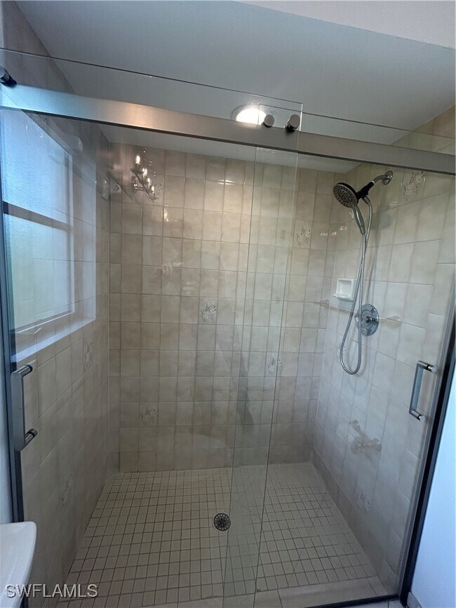 Photo - 772 100th Ave N