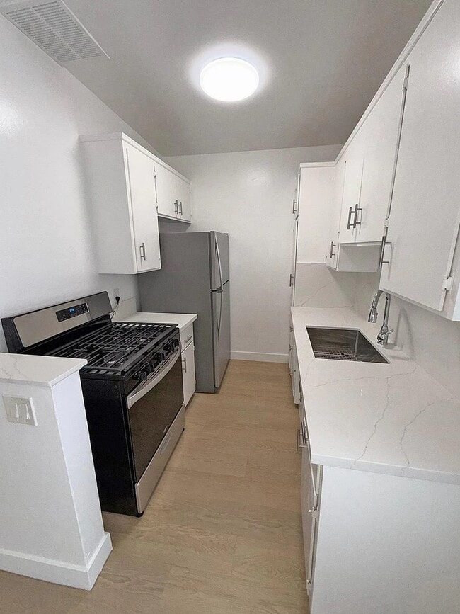 Photo - 3630 Westwood Blvd Unidad 19