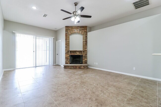 Photo - 409 Delwood Breck St