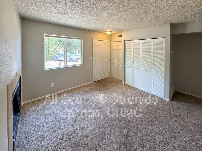 Photo - 347 W Iowa Ave