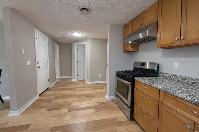 Building Photo - 331 Belleville Ave Unit 1E