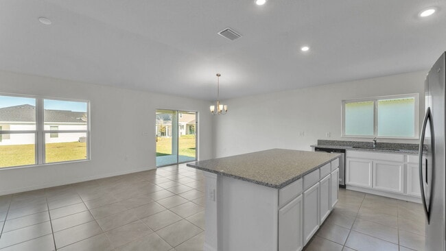 Photo - 809 Wedgewood St