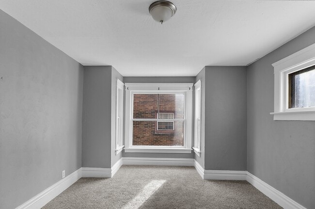 Photo - 404 N Bentley Ave