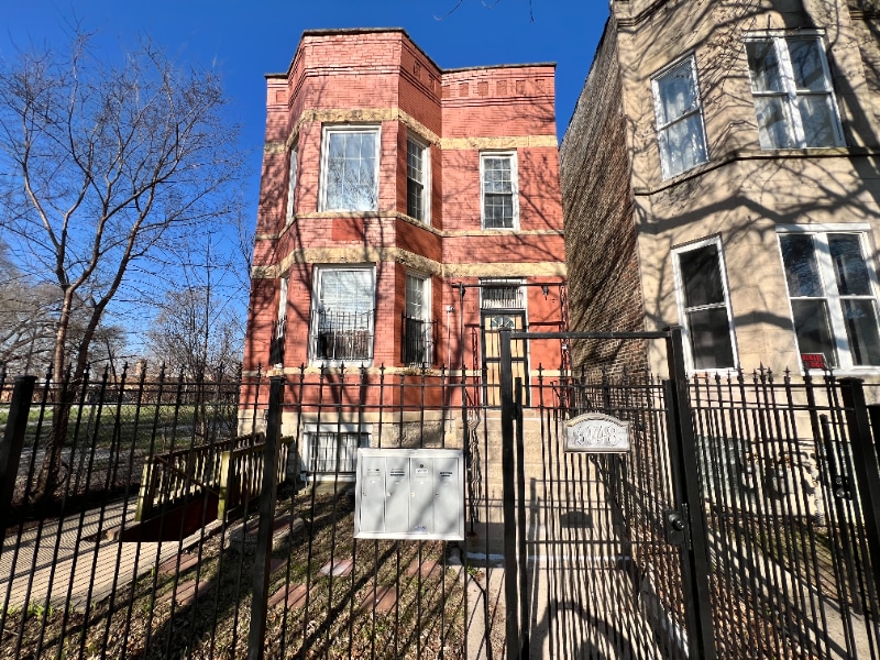 Photo - 6148 S May St