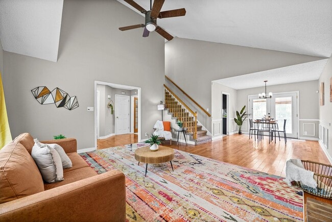 Photo - 1226 Cobblestone Ln