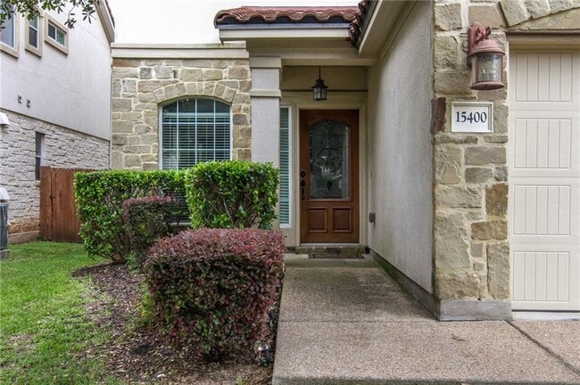 Photo - 15400 Interlachen Dr