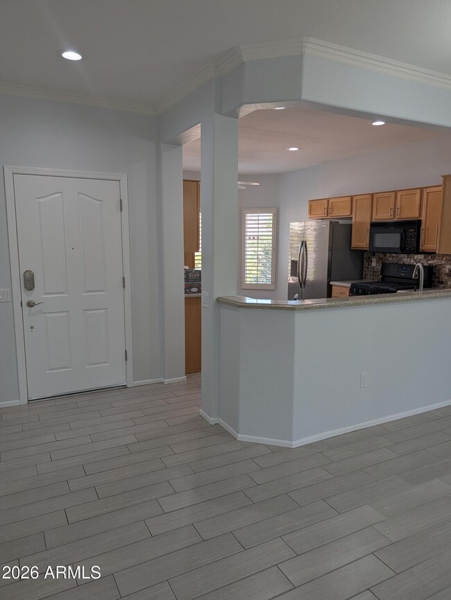 16225 W Tapatio Dr