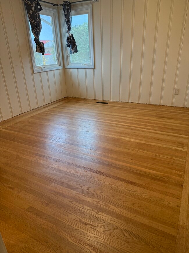 Photo - 4114 E 15th St