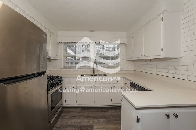 Photo - 808 Irving Park Blvd